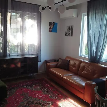 2 Bdr Park Center Lozenets Comfort Hadjis