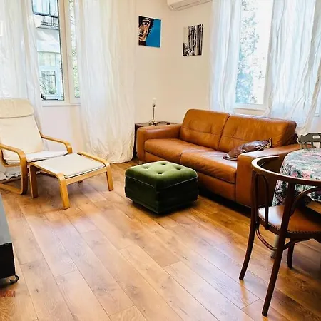 2 Bdr Park Center Lozenets Comfort Hadjis Sofia